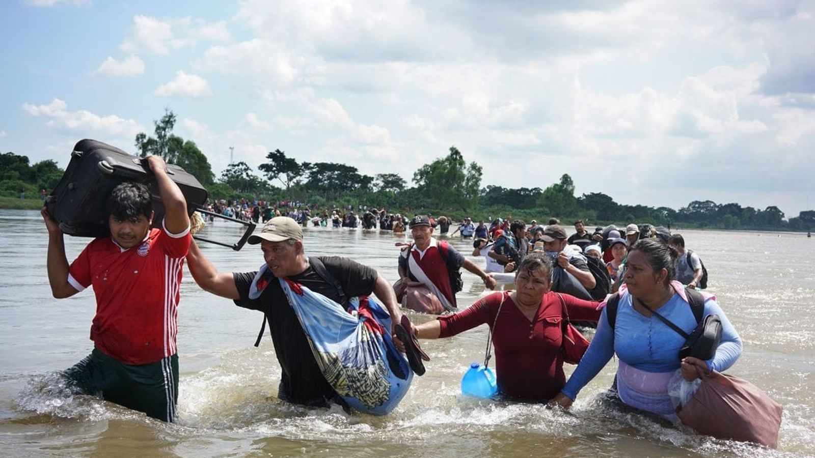 historica-reduccion-en-la-migracion-de-salvadorenos-segun-cbp